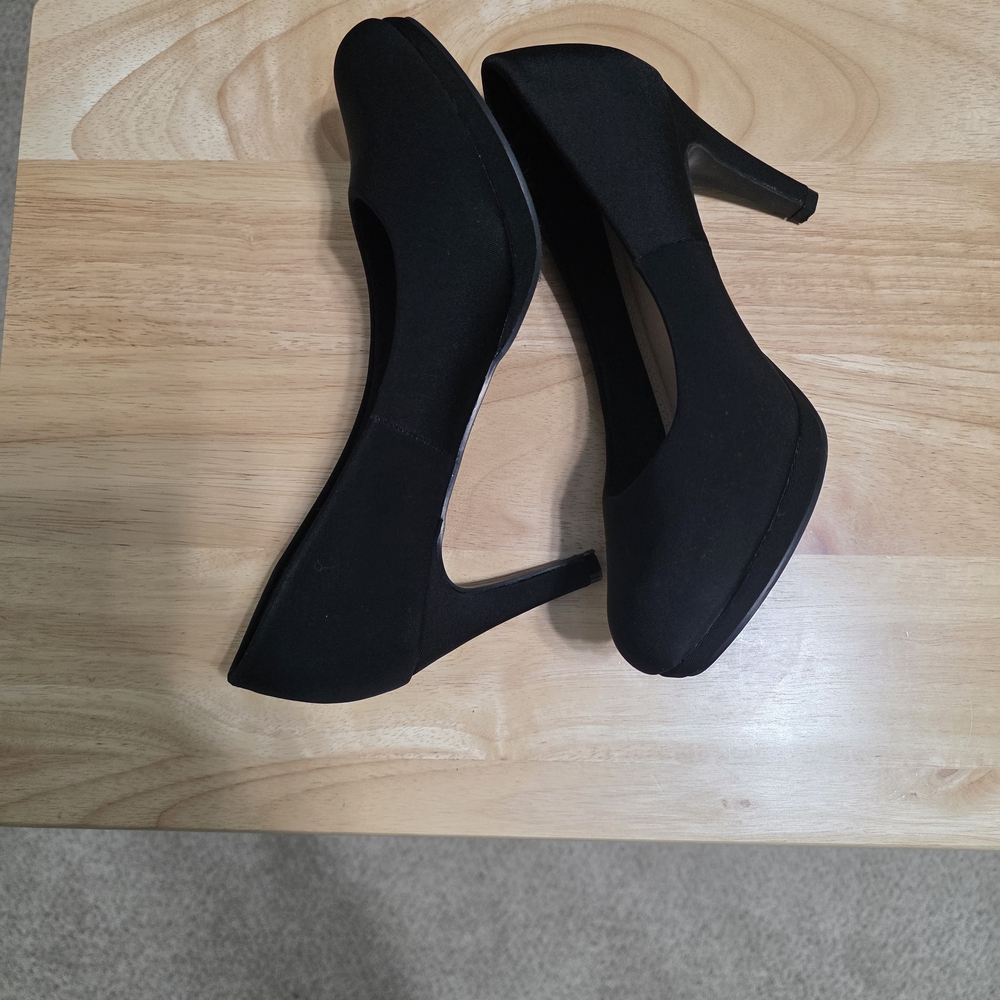 Women's Black Platform Heels - Elegant Dress Pumps